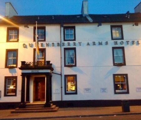 Queensberry Arms Hotel แอนนัน ภายนอก รูปภาพ